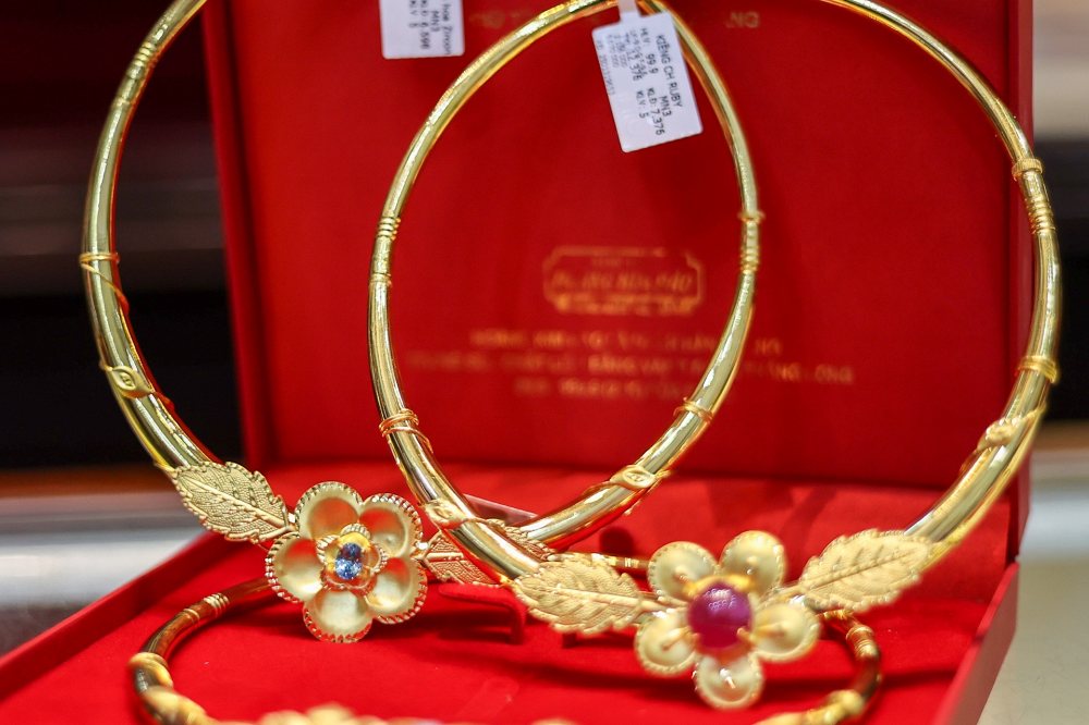Giá vàng hôm nay (8/8): Tăng dựng đứng