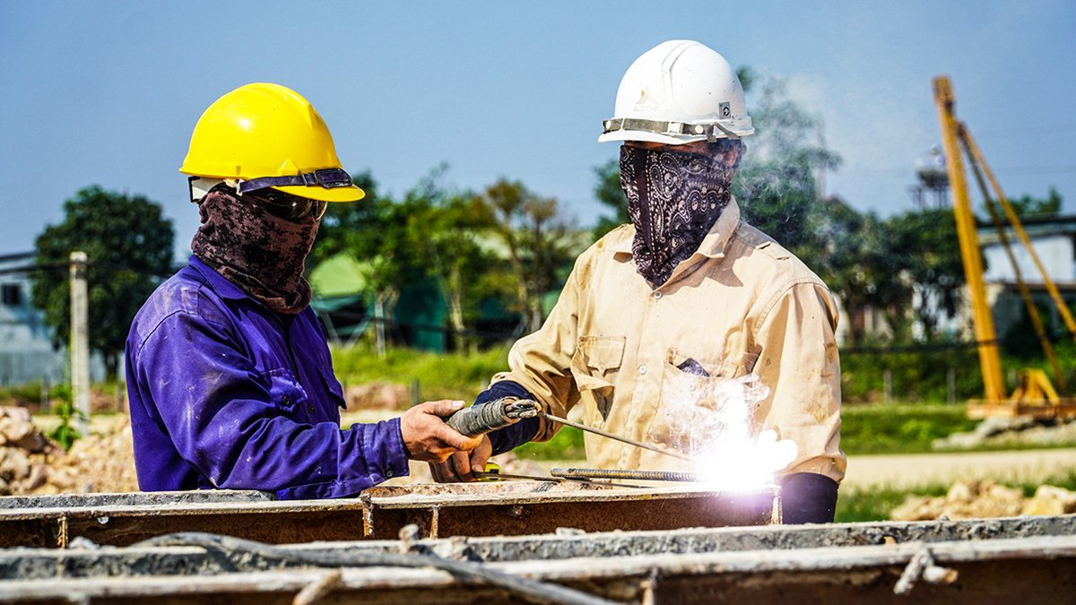 Nắng nóng gay gắt từ Bắc tới Nam