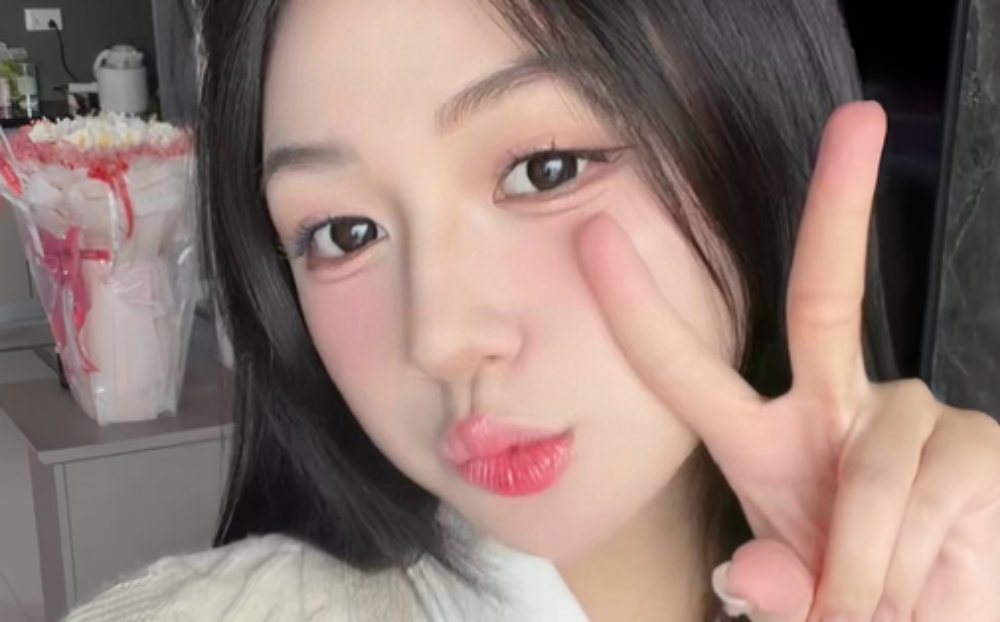 Trần Hà Linh lên tiếng sau bức ảnh 