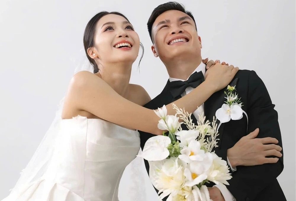 "Tay đấm thép" từng dự Olympic của boxing Việt Nam cưới vợ