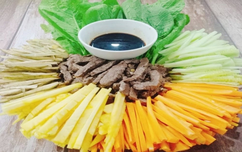 Cách làm bò cuốn cải xanh thơm ngon