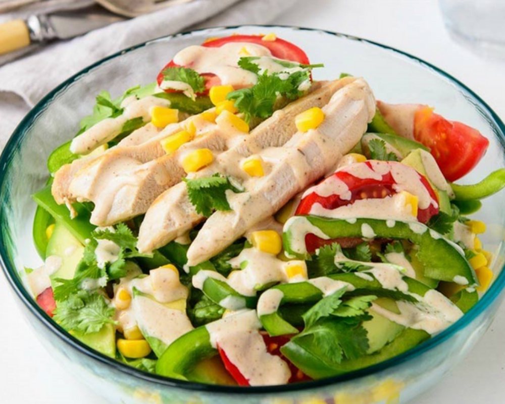 Cách làm salad ức gà thơm ngon cực đơn giản