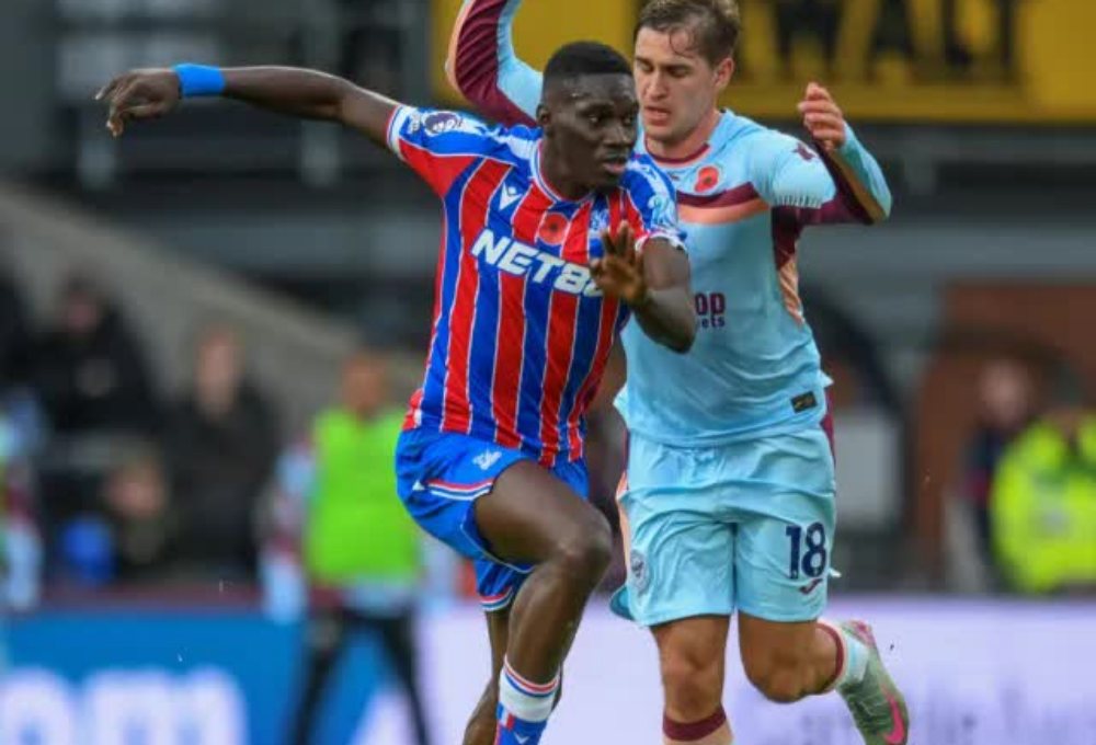 Nhận định bóng đá Burnley vs Crystal Palace (2h30 ngày 4/12): Khách nhỉnh hơn chủ