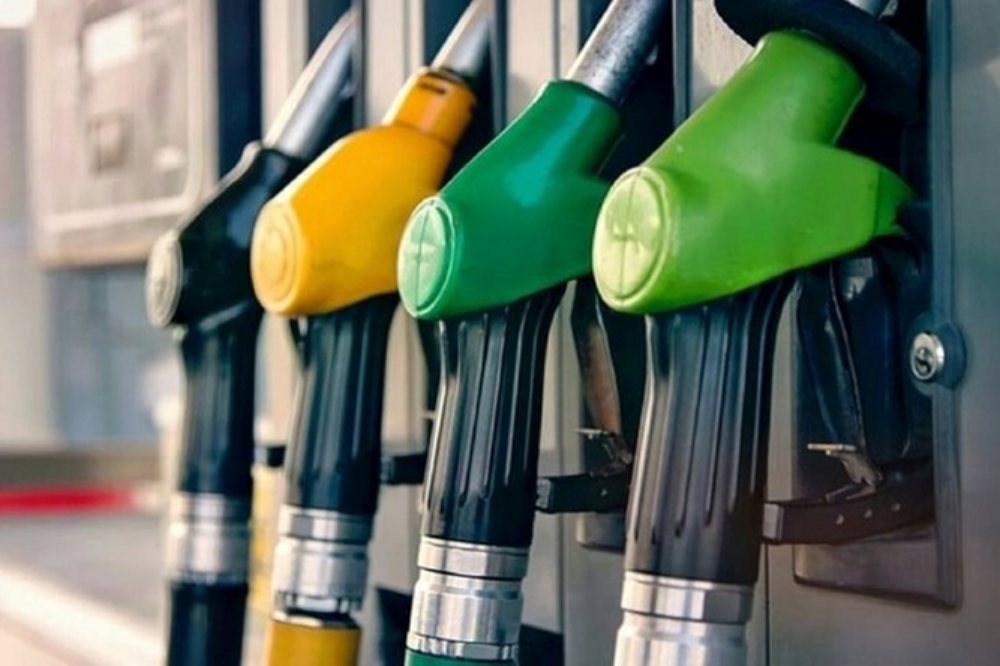 Giá xăng dầu hôm nay 14/4: Quay đầu giảm, xuống dưới 100 USD/thùng