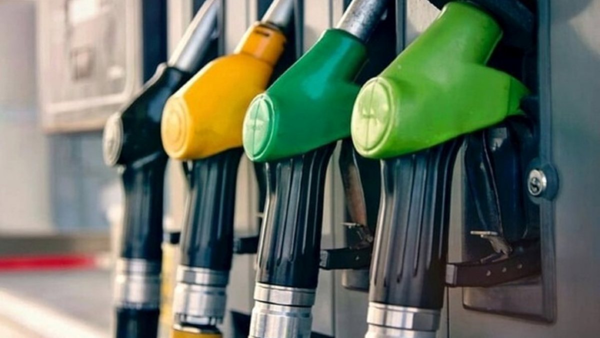 Giá xăng dầu hôm nay 25/2/2026: Tiếp đà giảm