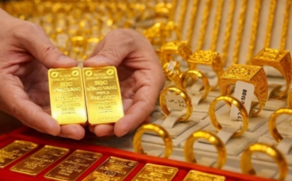Giá vàng hôm nay 7/4: Vàng miếng "lao dốc" không phanh