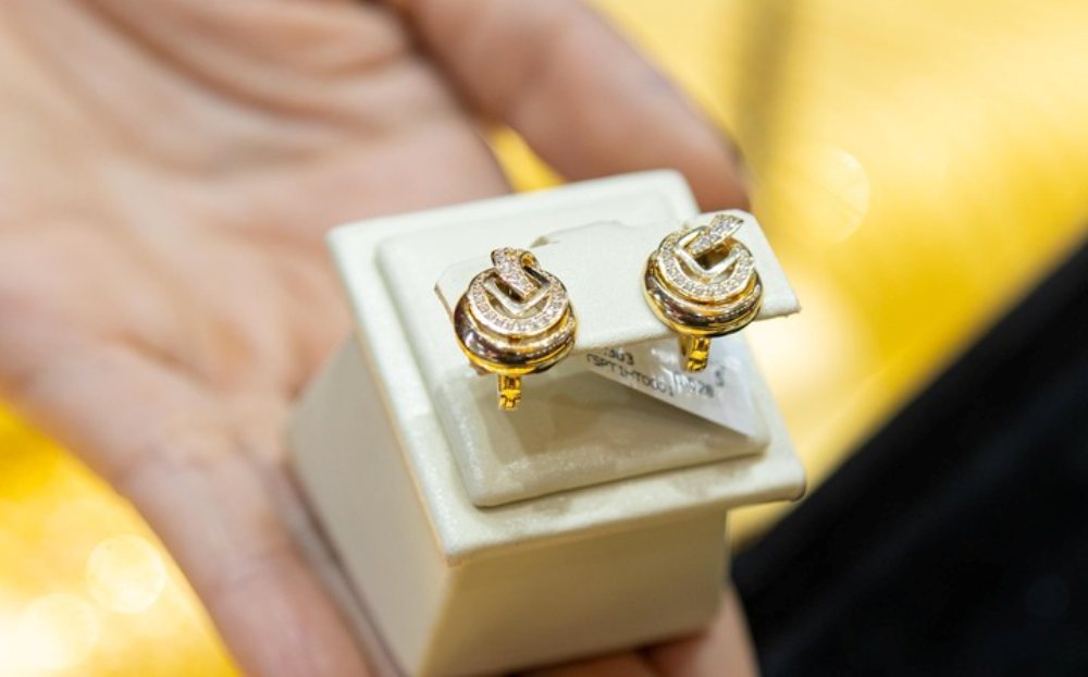 Giá vàng hôm nay (11-2): Quay đầu đi xuống sau phiên tăng dựng ngược