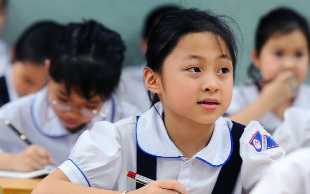 Miễn học phí nhưng học sinh vẫn phải đóng những khoản nào trong năm học mới?