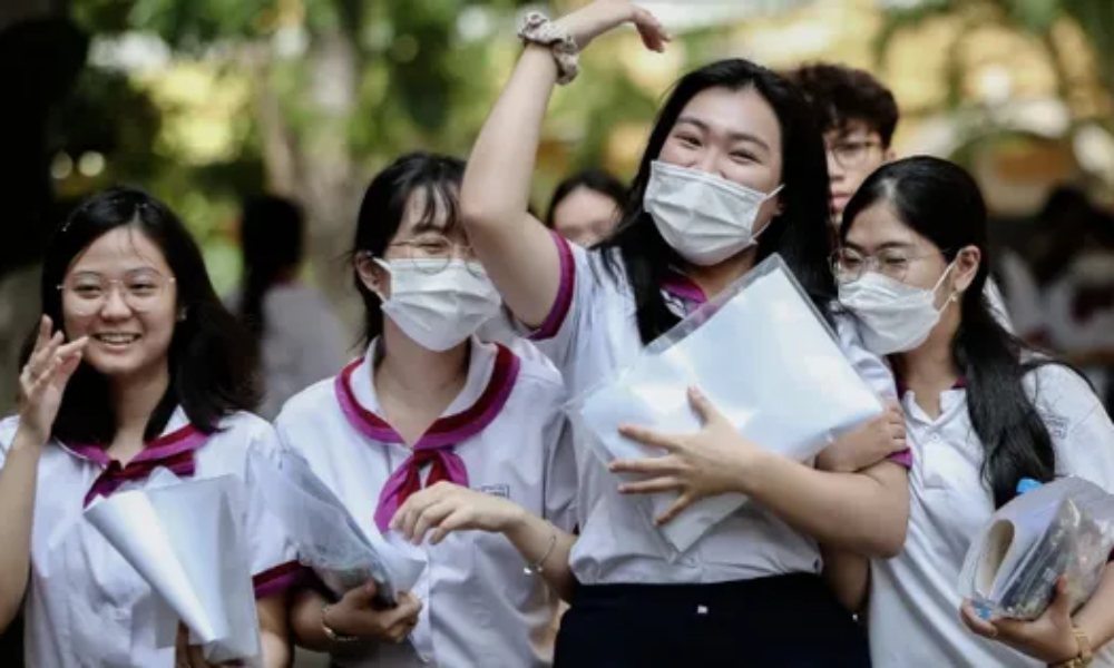 Công thức quy đổi điểm IELTS của hơn 50 trường đại học 2025