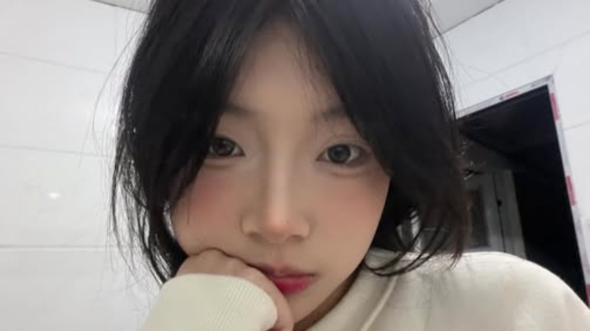 Hồng Lĩnh hot girl 2ka9 anh em đang tìm kiếm nhiều hôm nay