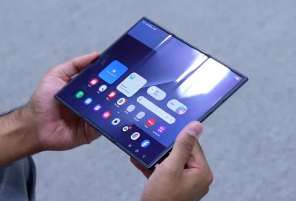 Galaxy Z TriFold gập được bao nhiêu lần trước khi ‘đuối’?