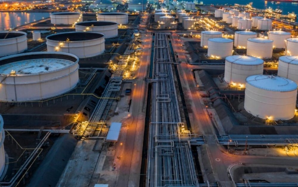 Giá xăng dầu hôm nay 3/11: Tăng nhẹ phiên đầu tuần