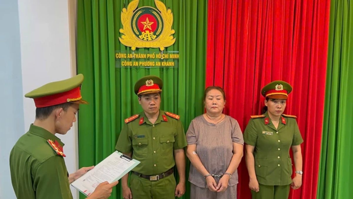 Bắt nữ chủ mưu vụ chôn lấp gần 2.900 tấn chất thải trái phép ở TP.HCM