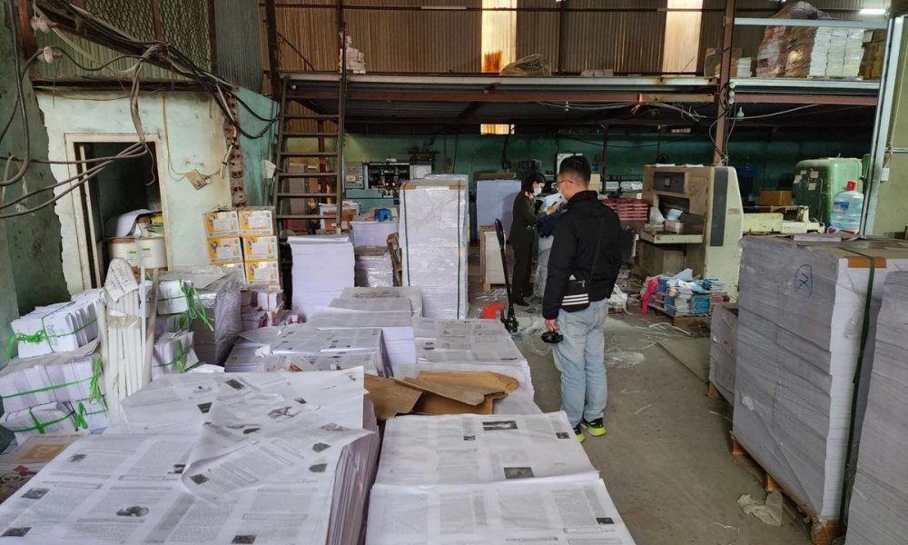 Nhà xuất bản trong cuộc chiến chống sách giả