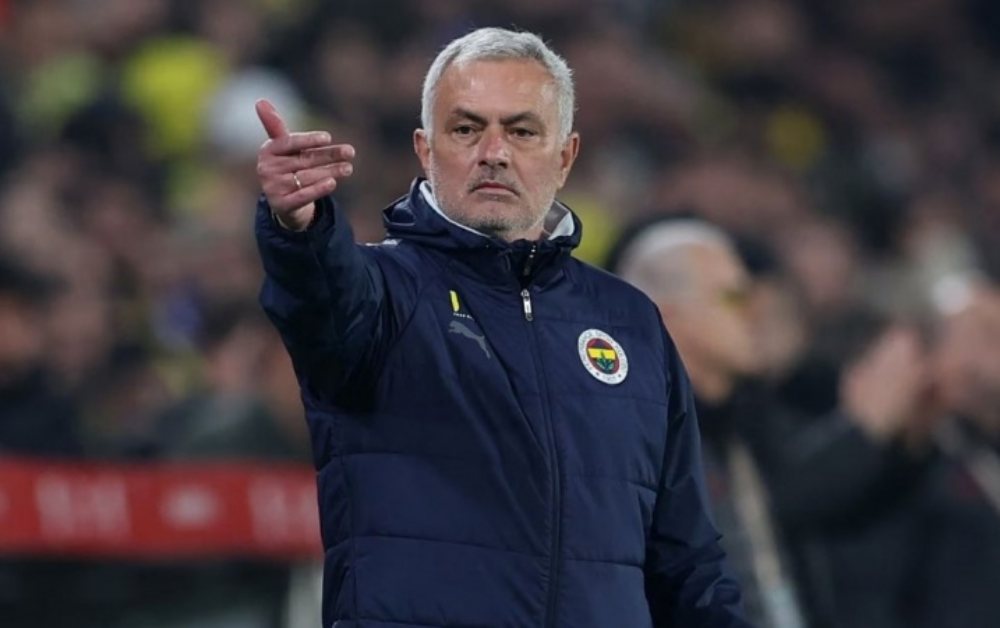 Nhận định, dự đoán Fenerbahce vs Benfica, 2h00 ngày 21/8: Sớm tạo lợi thế