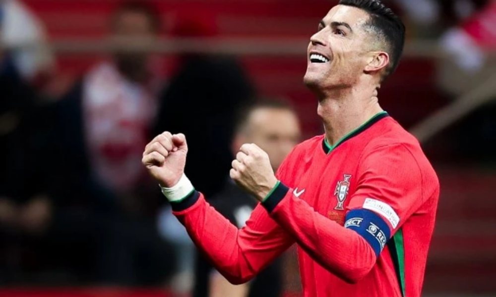 Ronaldo tỏa sáng ghi bàn, Bồ Đào Nha hạ đẹp Ba Lan