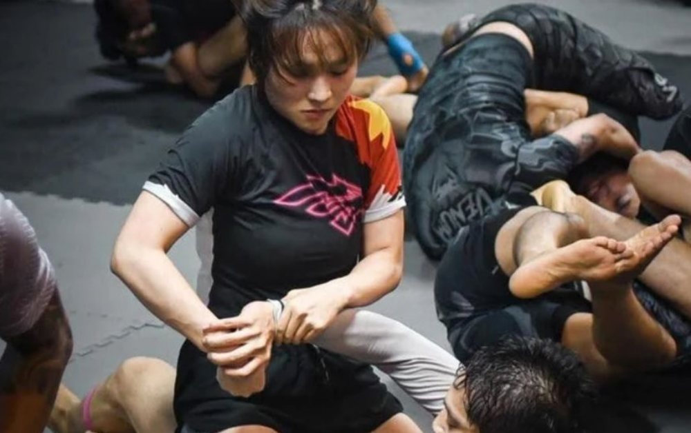 MMA phá vỡ ranh giới võ thuật, ngành công nghiệp tỷ USD