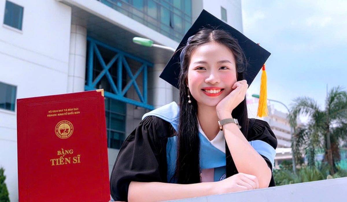 Nữ tiến sĩ 25 tuổi hiếm có của Đại học Kinh tế Quốc dân