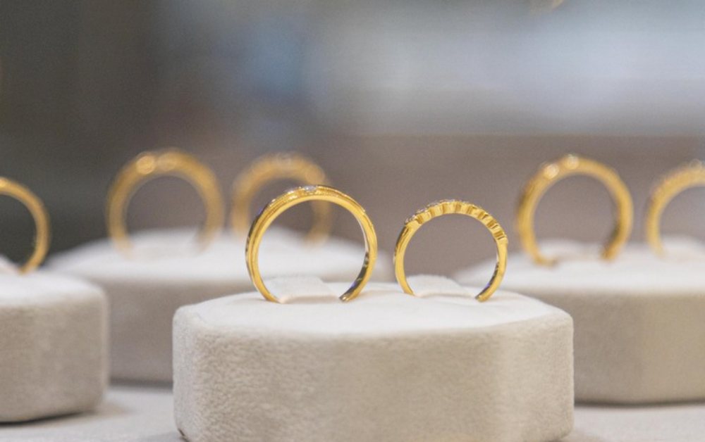 Giá vàng hôm nay 6/2/2026: Quay đầu lao dốc