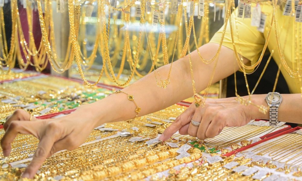 Giá vàng đồng loạt tăng không ngừng