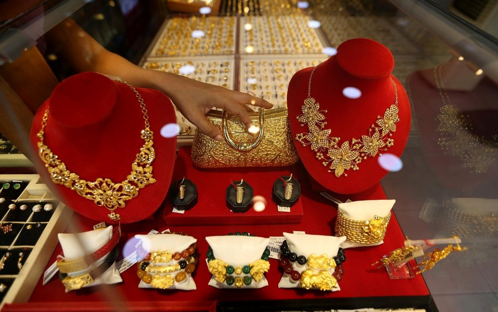 Giá vàng lại vượt mốc 5.000 USD/ounce, giá bạc tăng hơn 4%