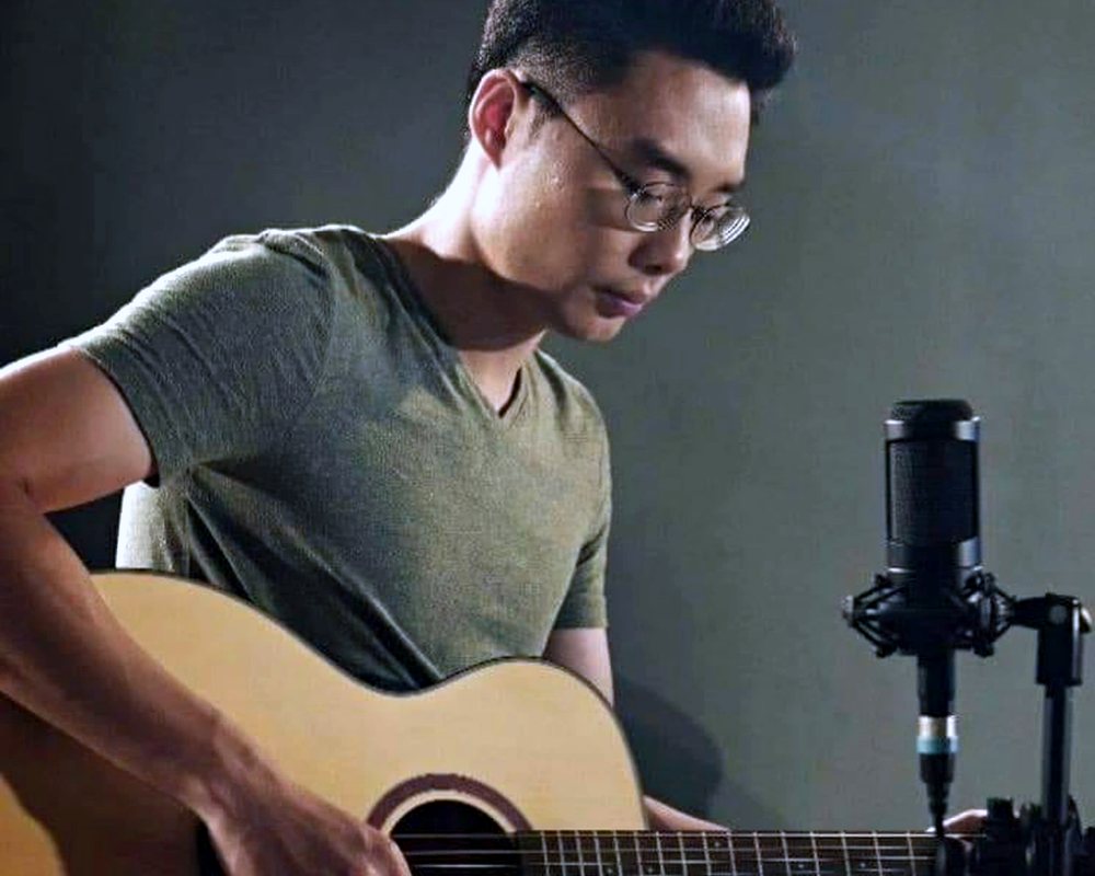 Nghệ sĩ guitar Minh Mon đột ngột qua đời ở tuổi 34