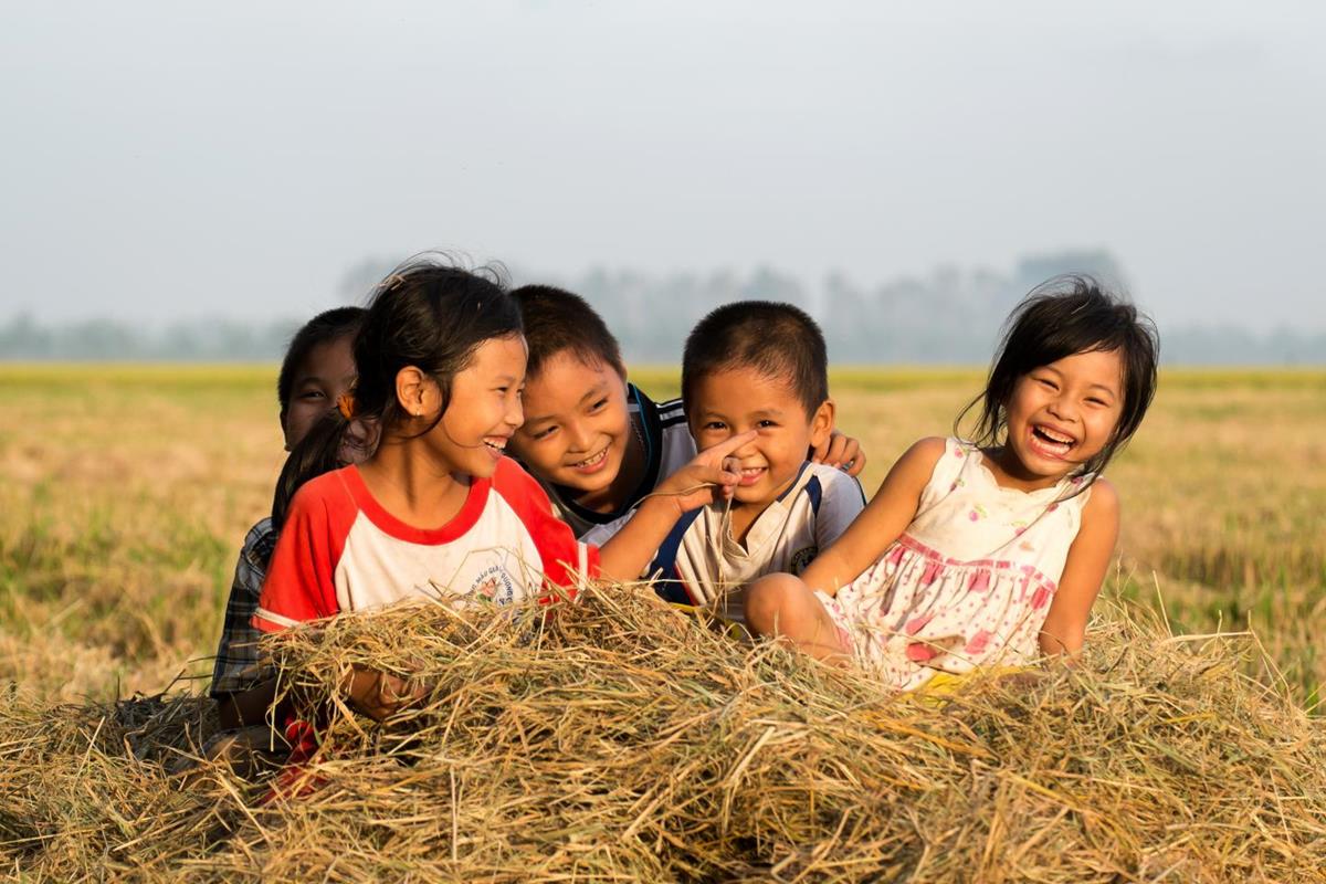 Mơ thấy trẻ con đánh số gì? Chiêm bao thấy con nít hên hay xui?