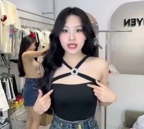 Lộ Clip Nhung Nguyễn Boutique 2 Phút Full Không Che